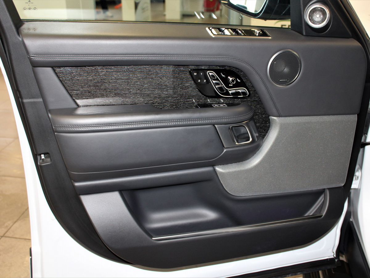 Land Rover Range Rover IV Рестайлинг