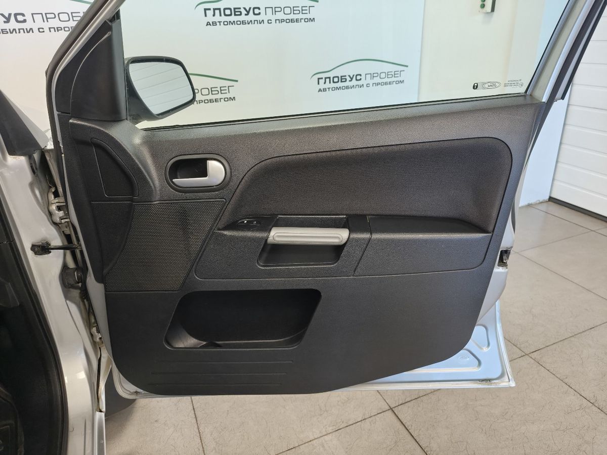 Ford Fusion I Рестайлинг