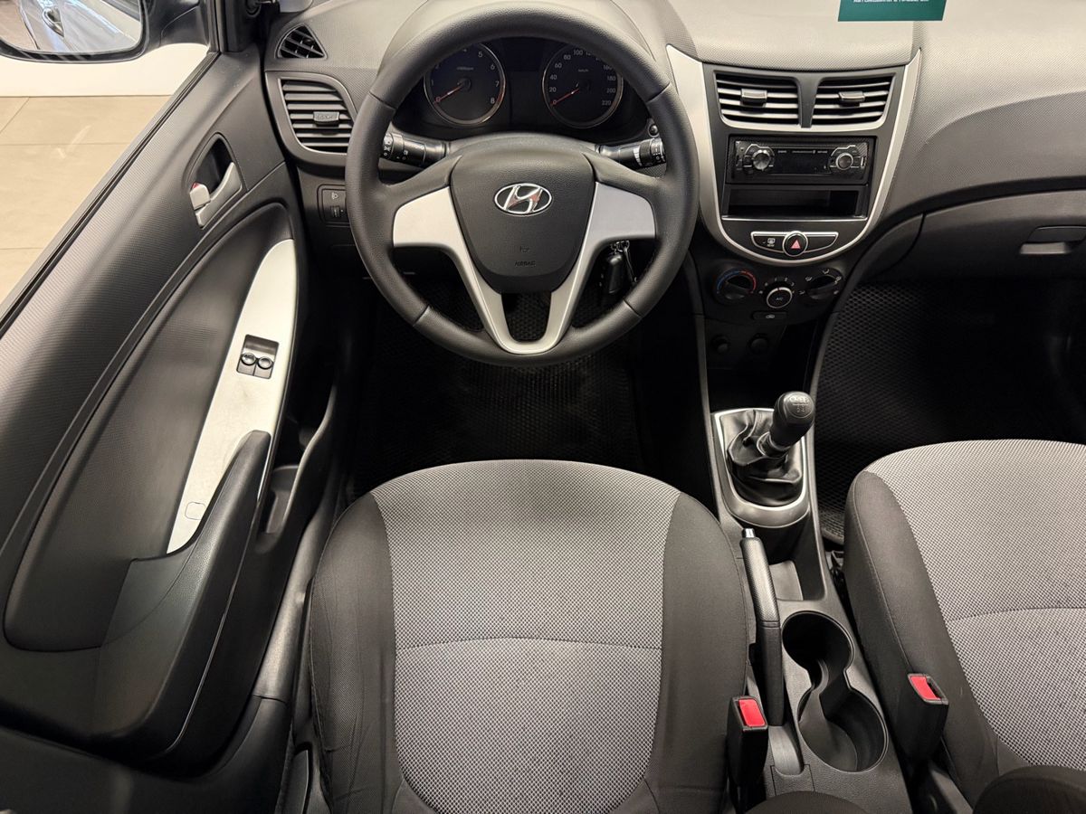 Hyundai Solaris I