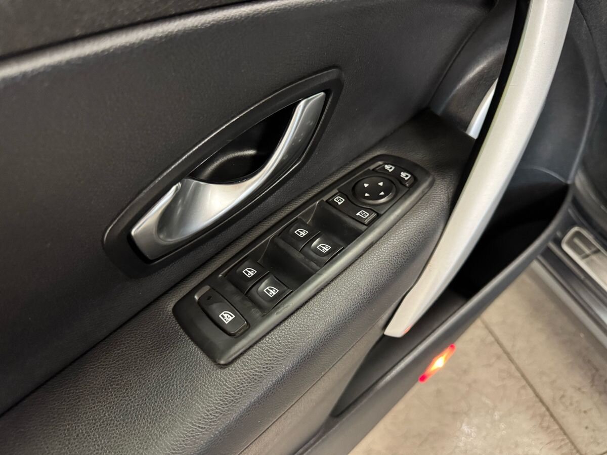 Renault Fluence I