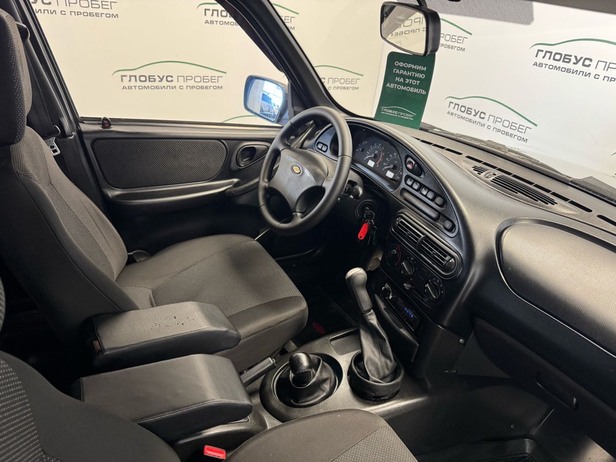Chevrolet Niva I