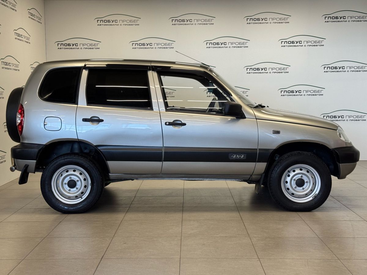 Chevrolet Niva I