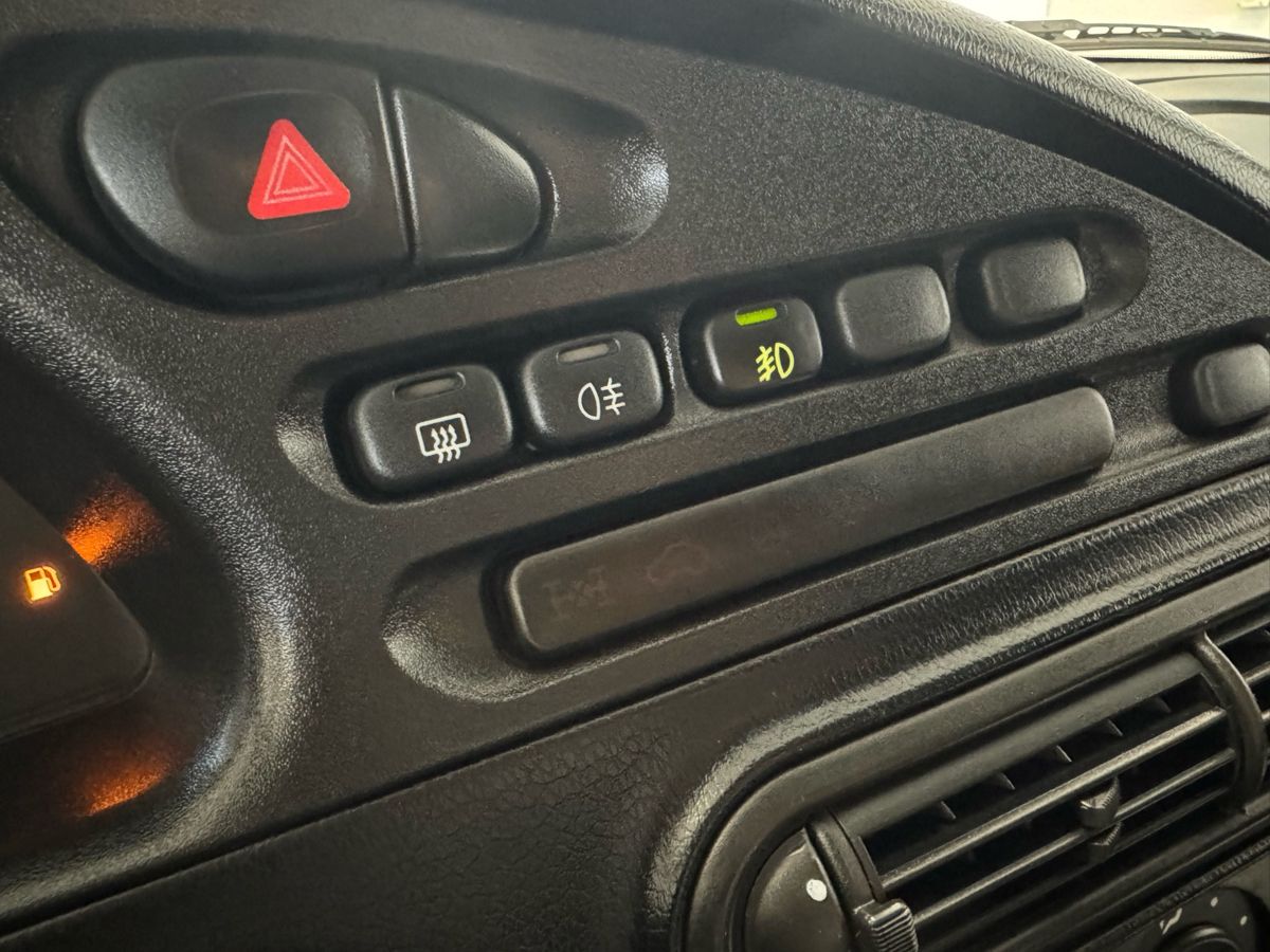 Chevrolet Niva I