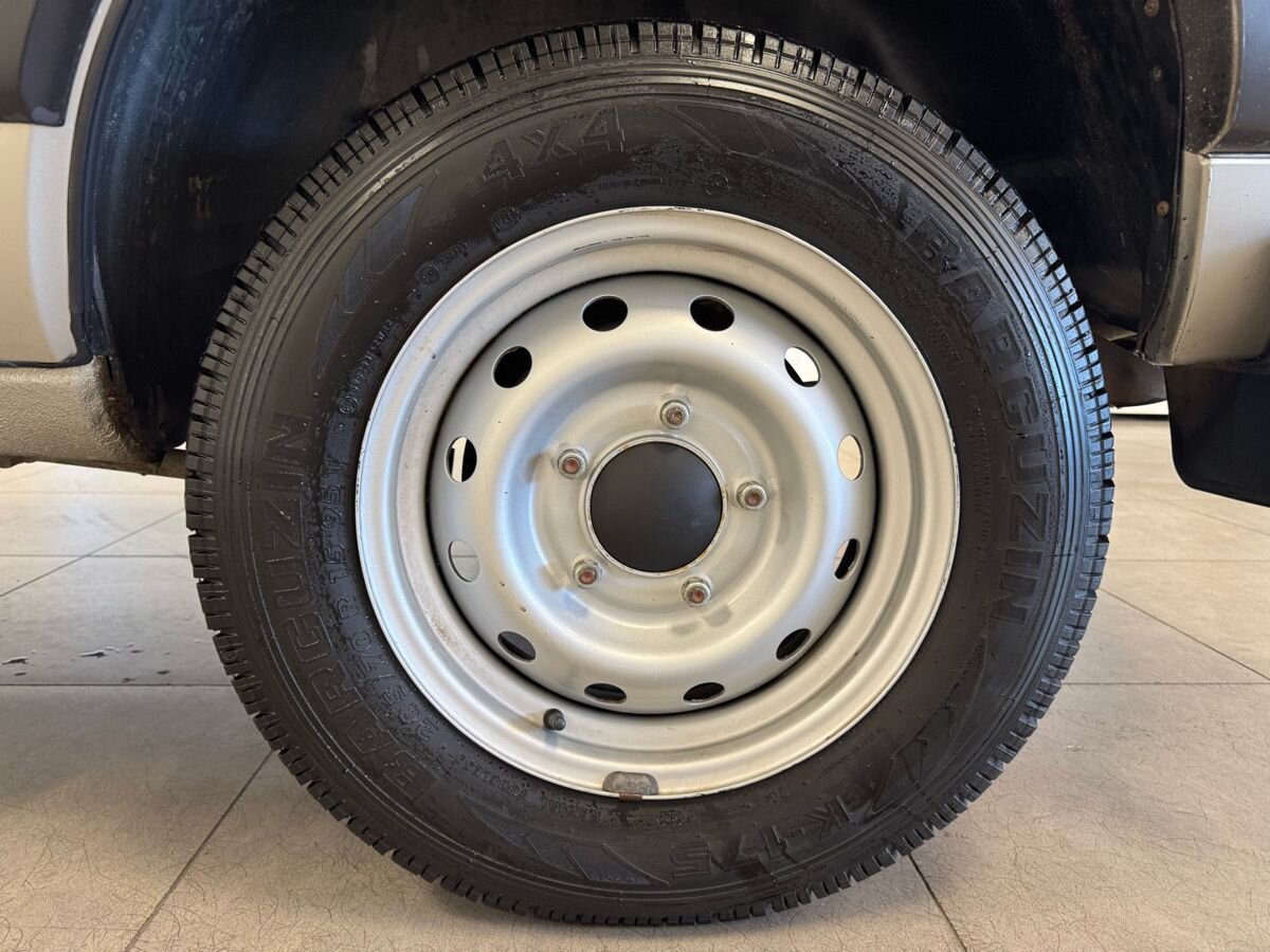 Chevrolet Niva I