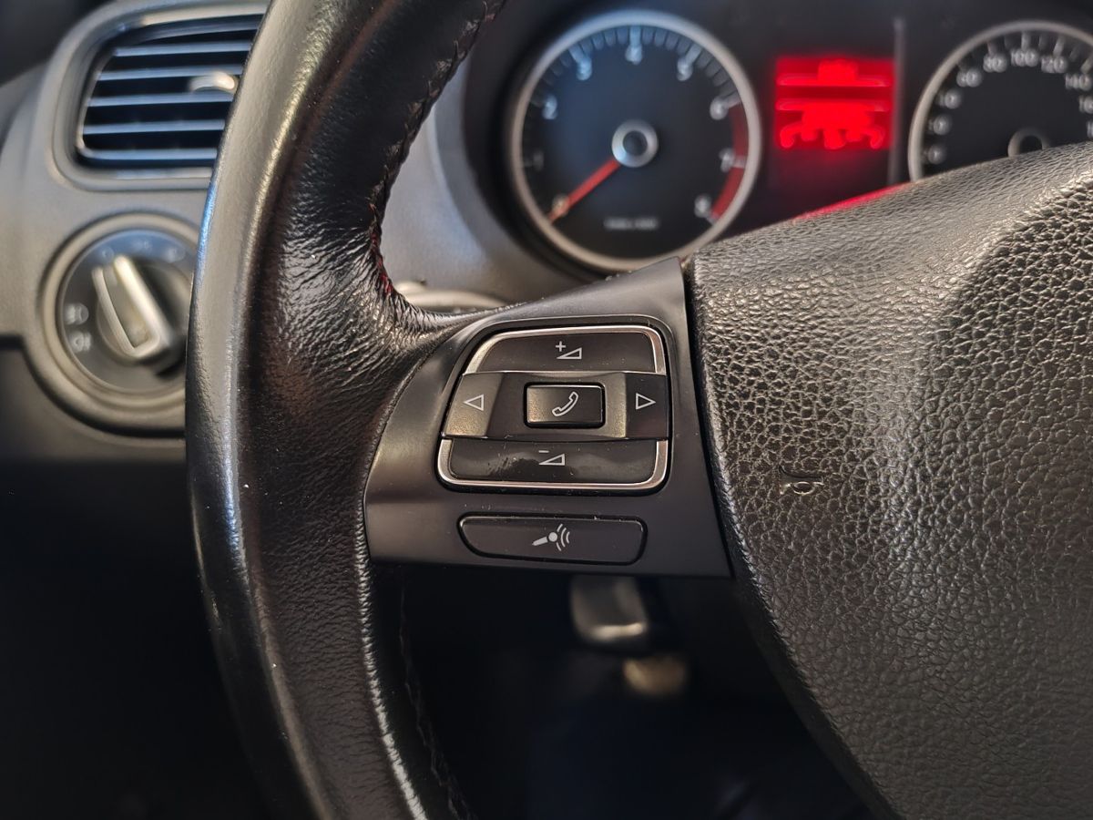 Volkswagen Polo V