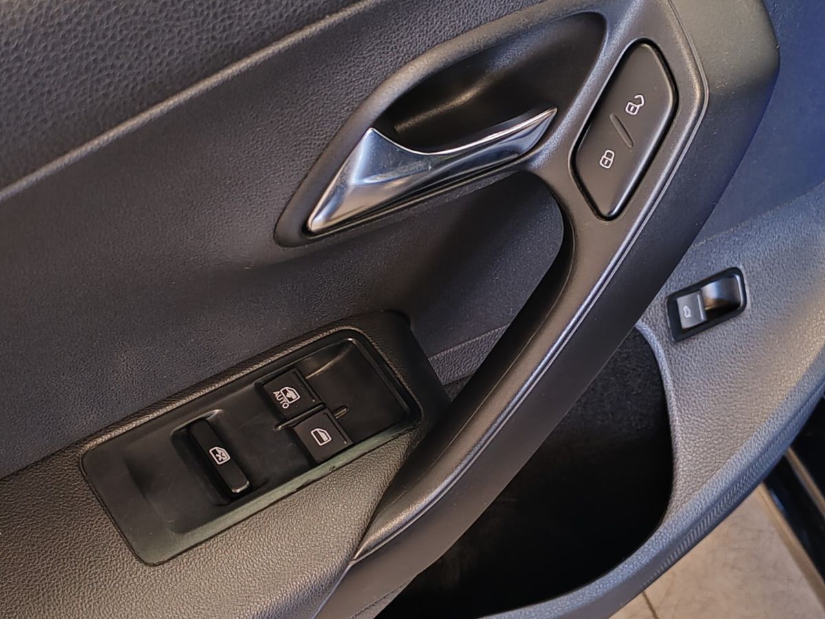 Volkswagen Polo V