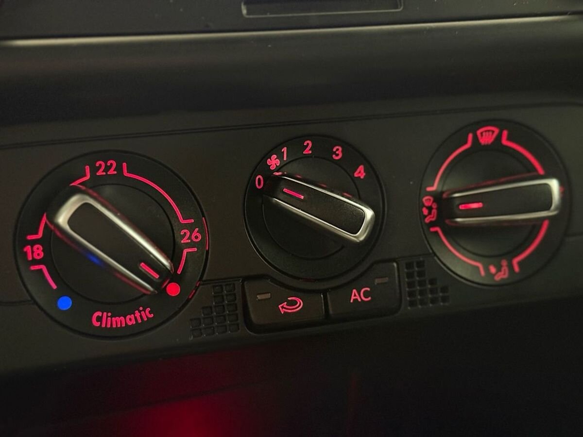 Volkswagen Polo V
