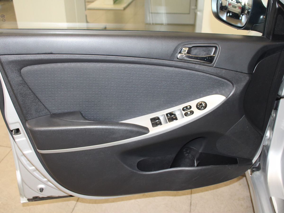 Hyundai Solaris I