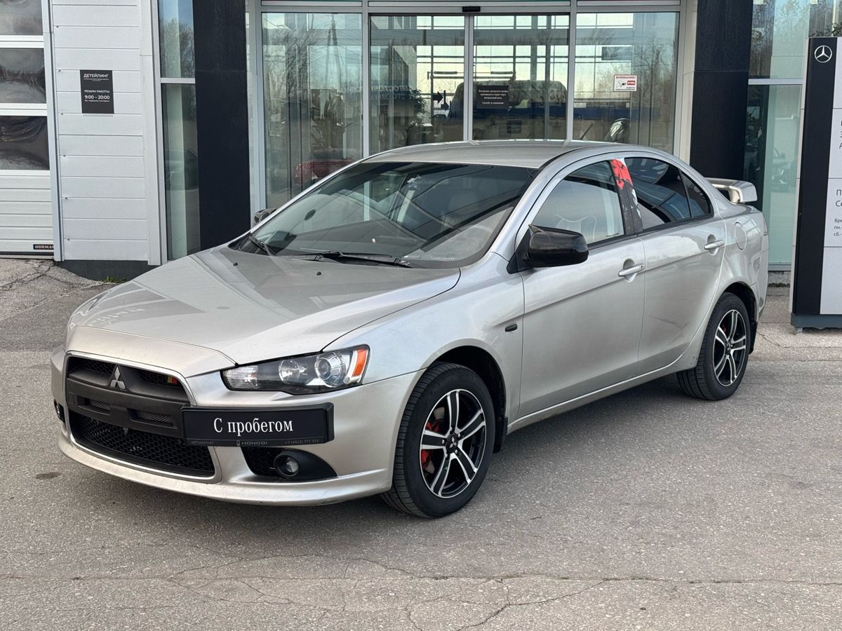 Mitsubishi Lancer