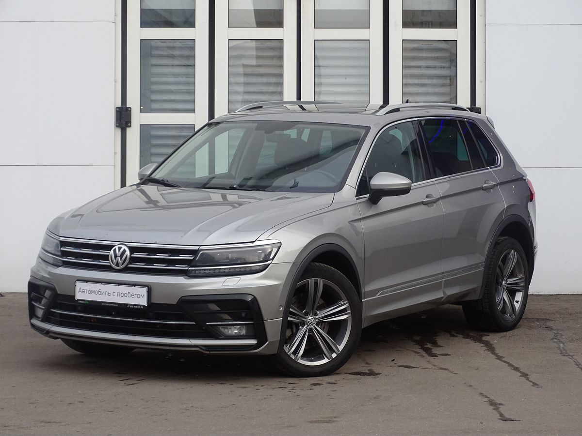 Volkswagen Tiguan 2.0 AMT (220 л.с.) 4WD
