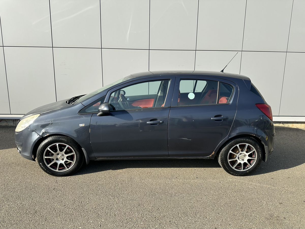 car-image