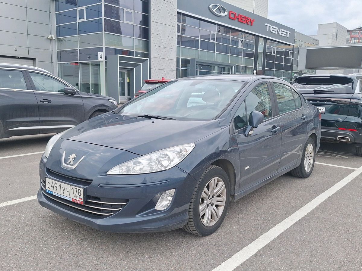 Peugeot 408 I
