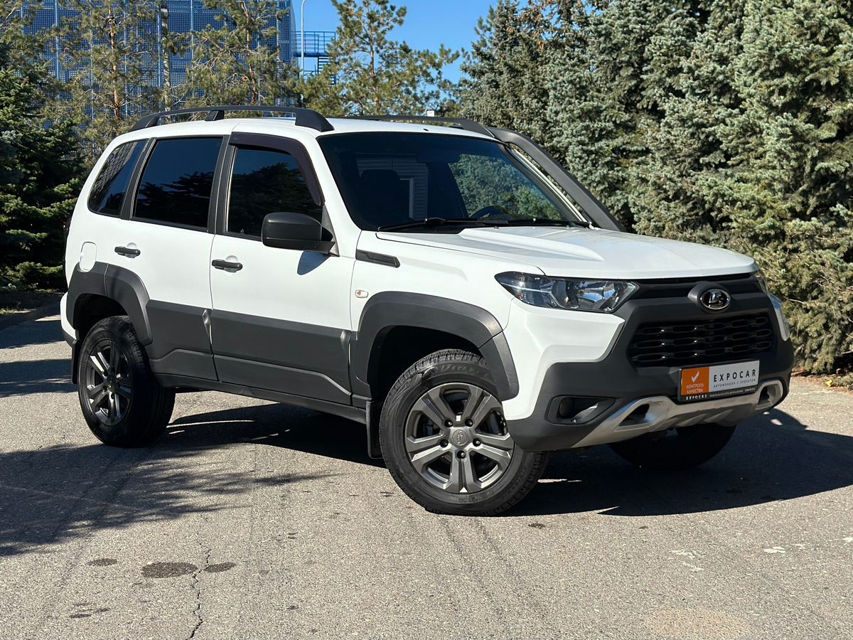 car-image