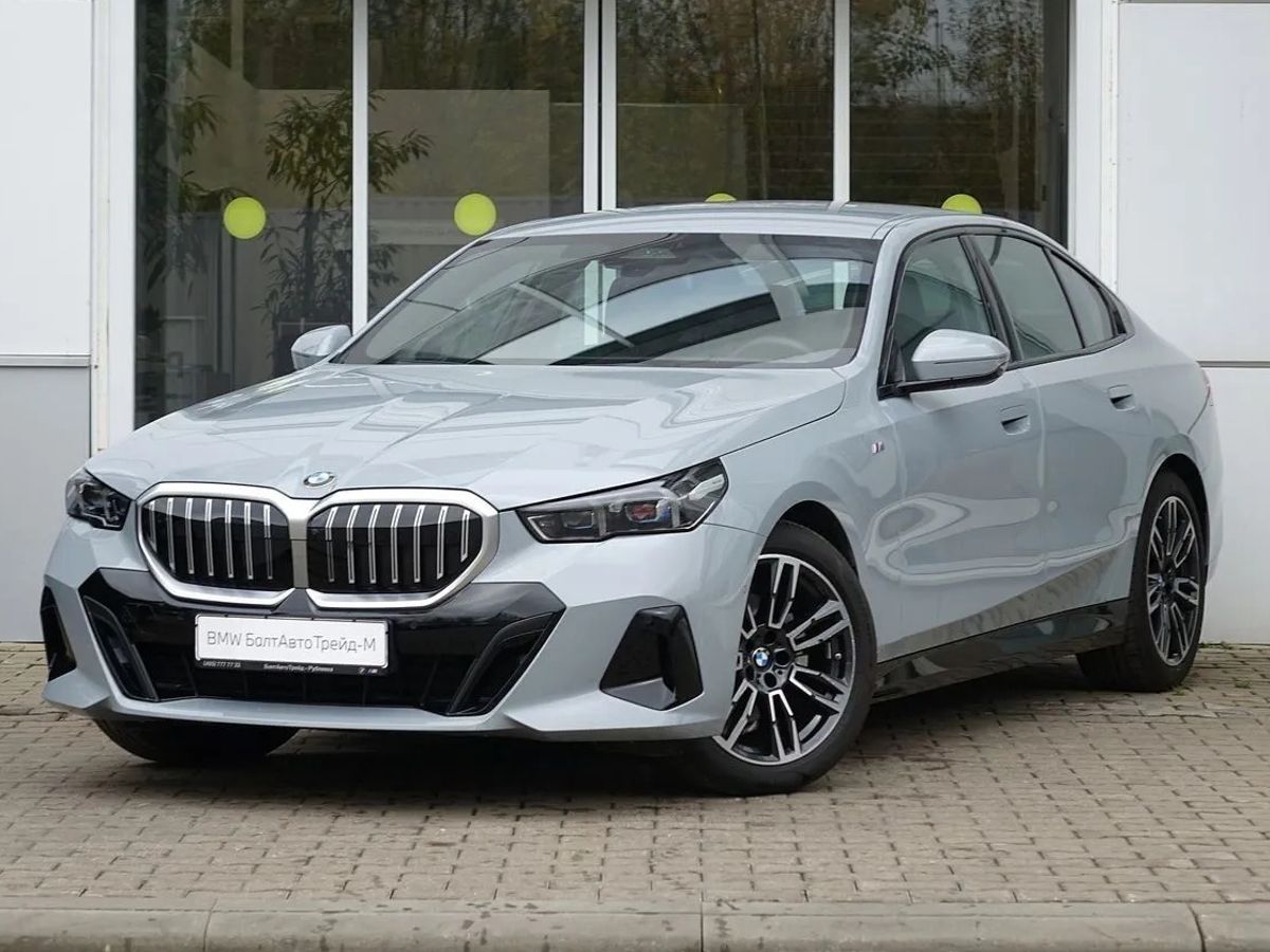 BMW 5 серии 520d xDrive 2.0d AT (197 л.с.) 4WD