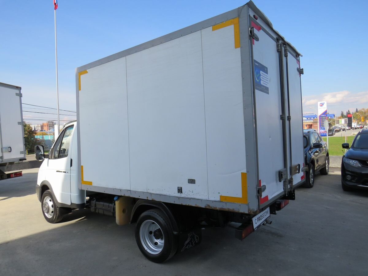 ГАЗ ГАЗель (3302)