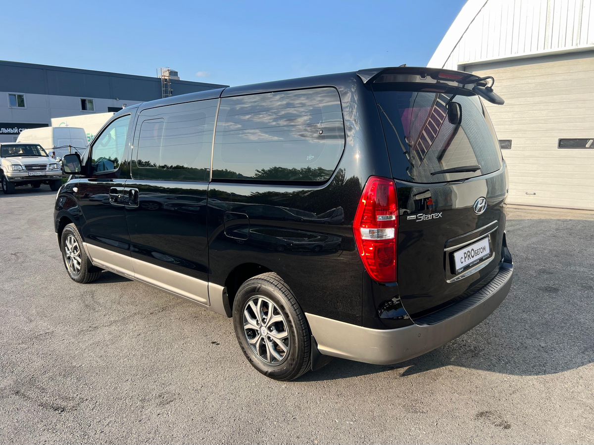 Hyundai Grand Starex