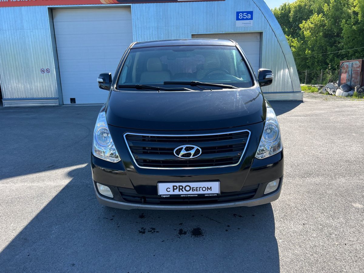 Hyundai Grand Starex
