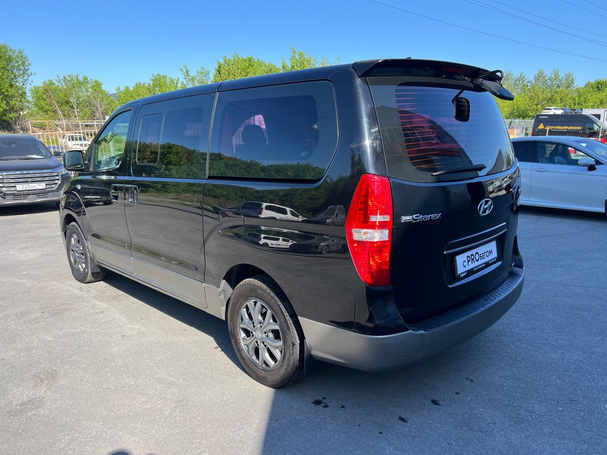 Hyundai Grand Starex
