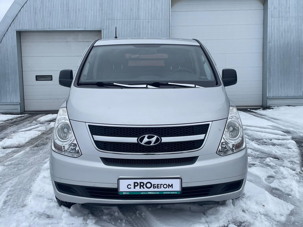 Hyundai Grand Starex
