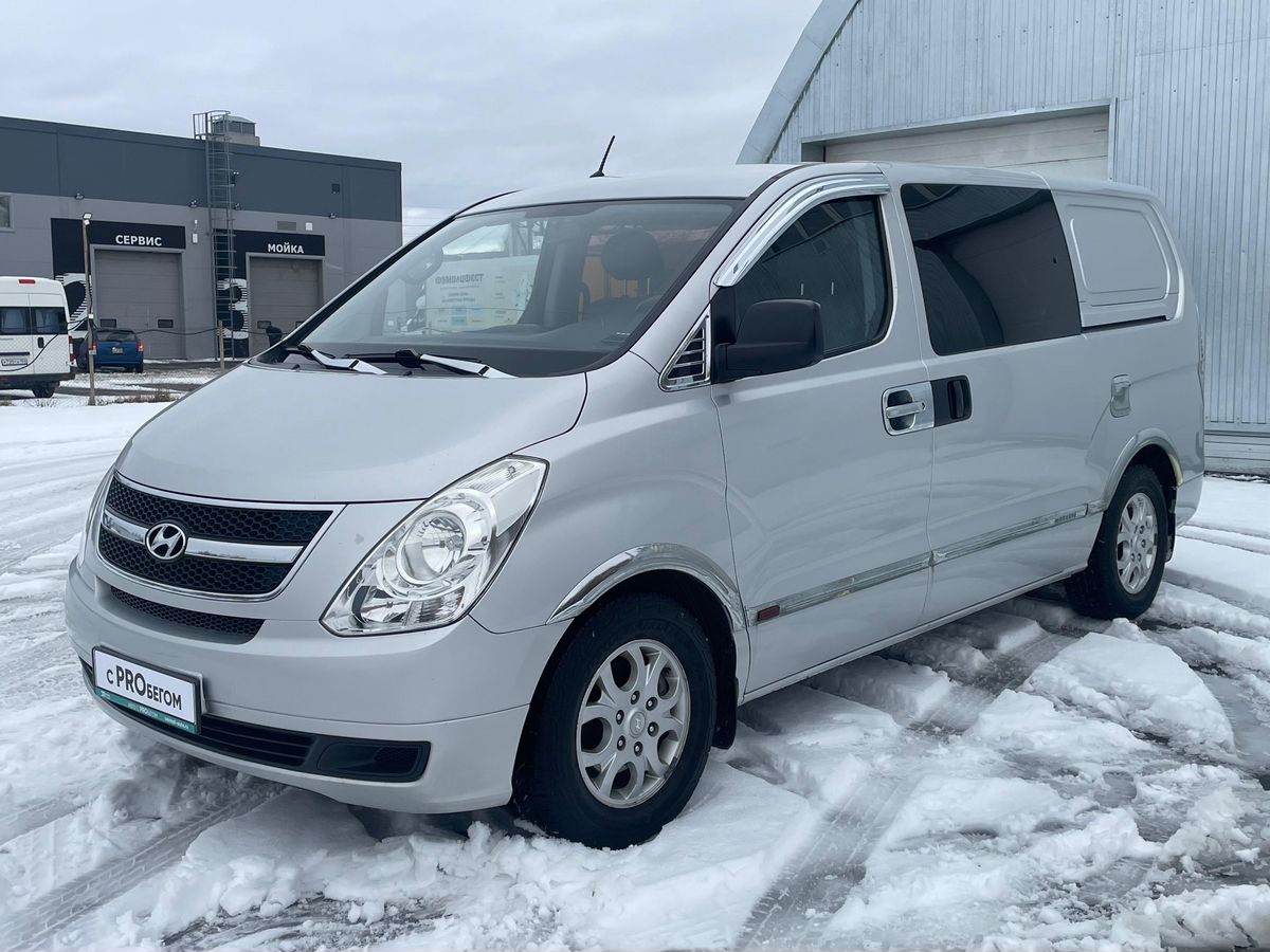 Hyundai Grand Starex