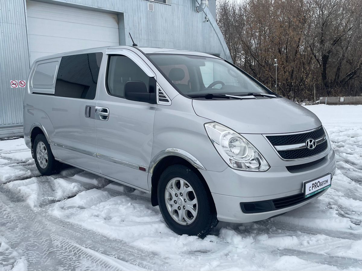 Hyundai Grand Starex