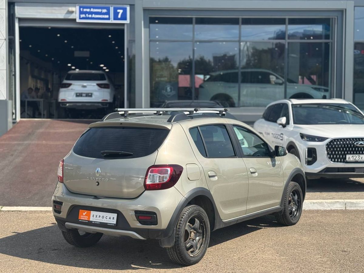 car-image