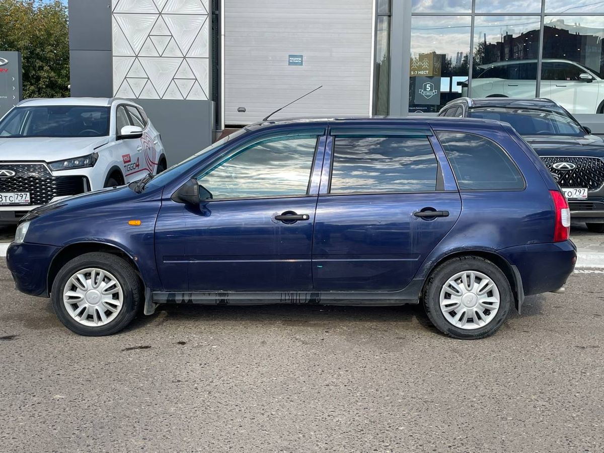 car-image