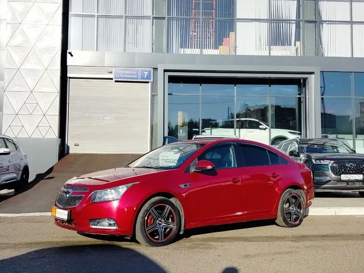 car-image