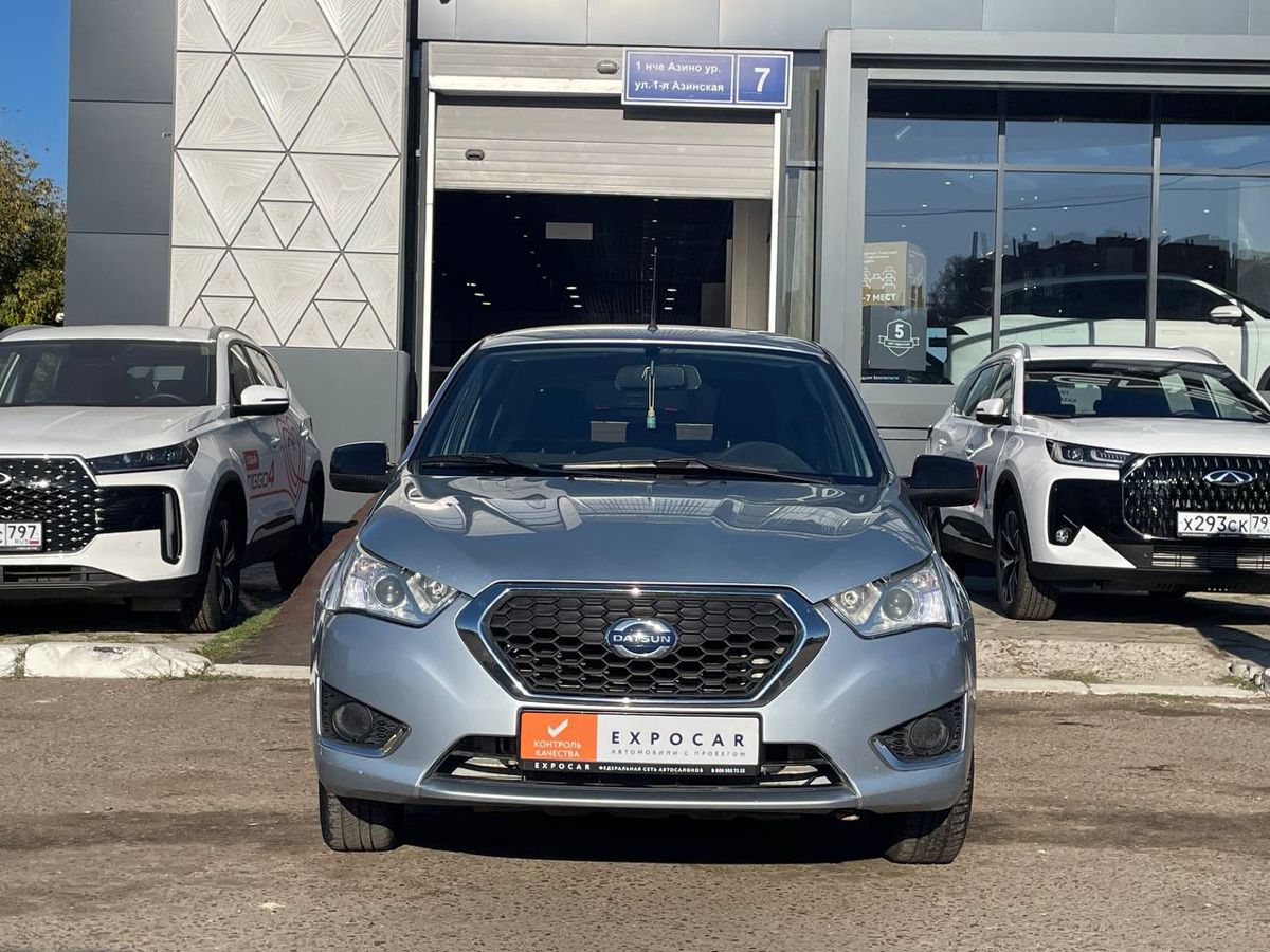 car-image