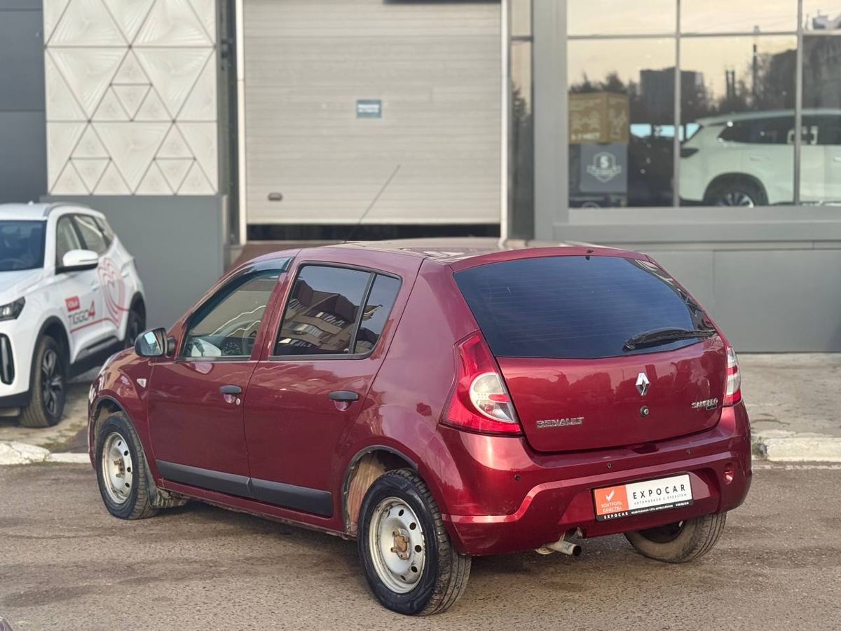 car-image