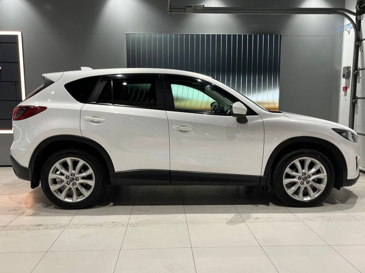 car-image