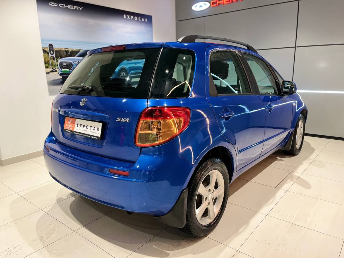car-image