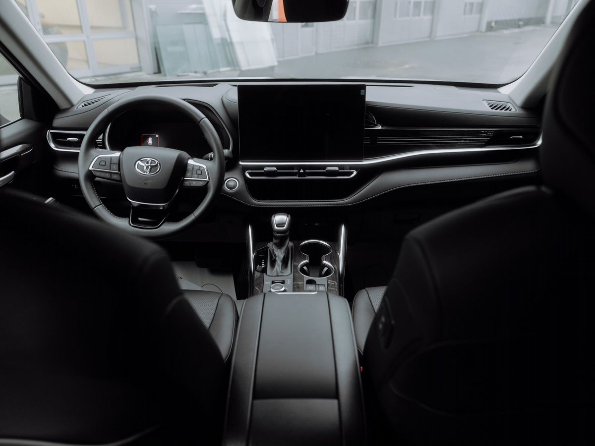 Toyota Highlander - фото 24