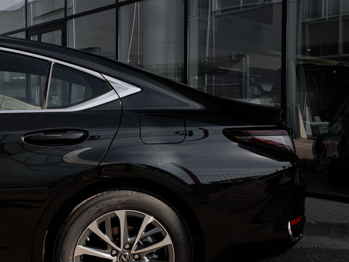 Lexus ES - фото 9