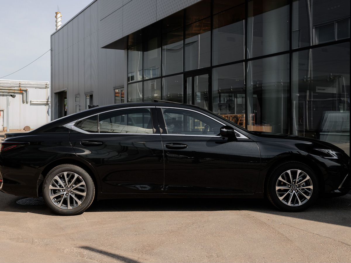 Lexus ES - фото 6