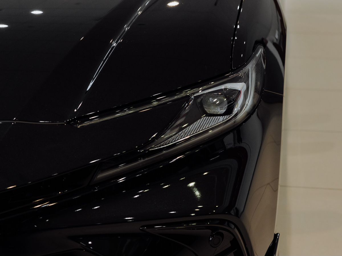 Toyota Camry - фото 3