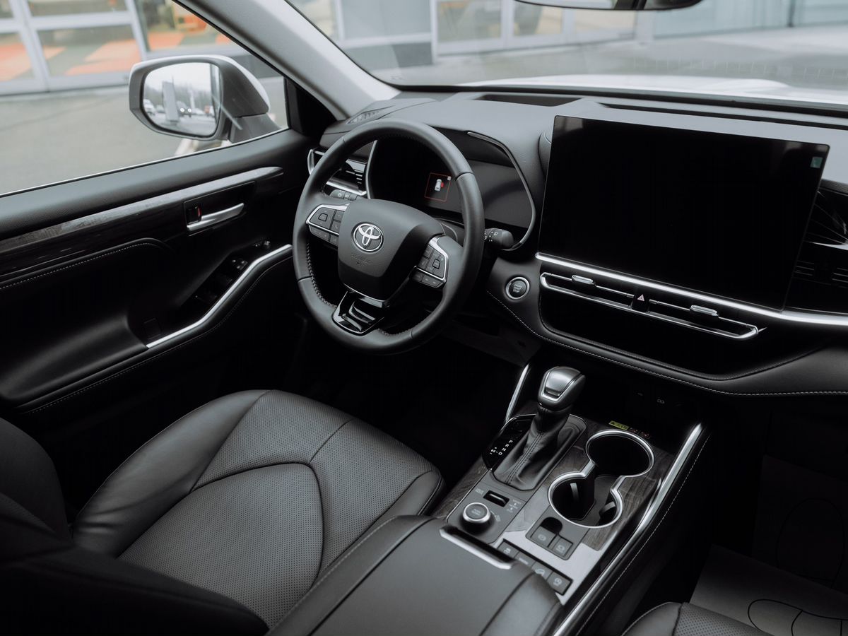 Toyota Highlander - фото 14