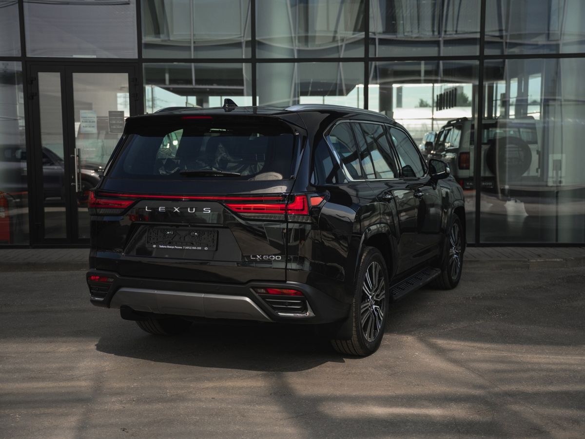 Lexus LX - фото 6