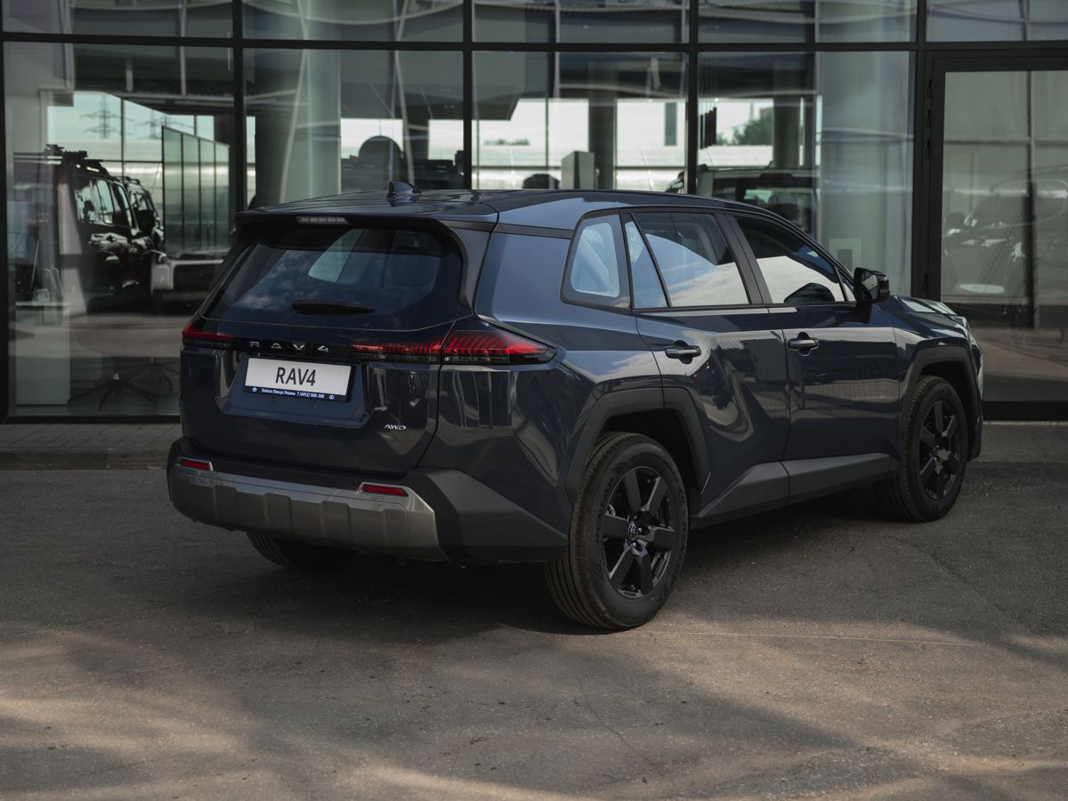 Toyota RAV4 - фото 6