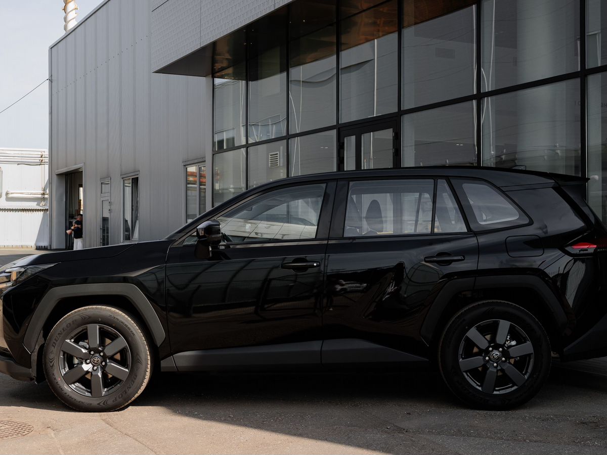 Toyota RAV4 - фото 9