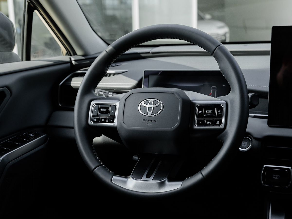 Toyota RAV4 - фото 15