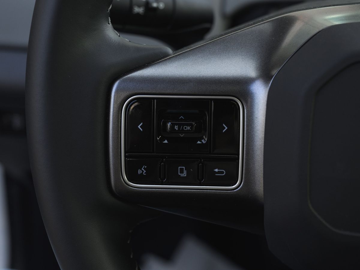 Toyota RAV4 - фото 9