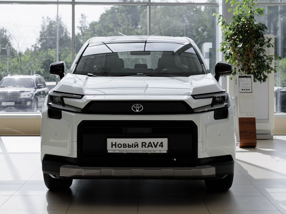 Toyota RAV4 - фото 2