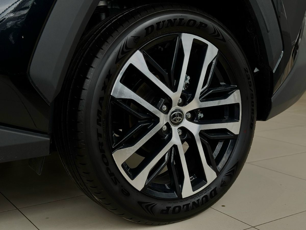 Toyota Wildlander - фото 6