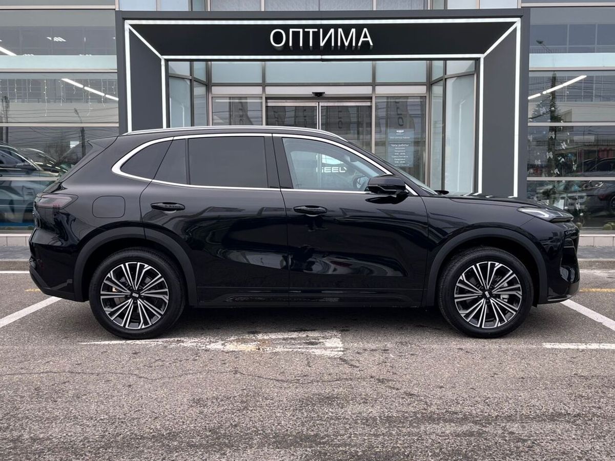 Geely EX5 Гибрид Макс EM-i