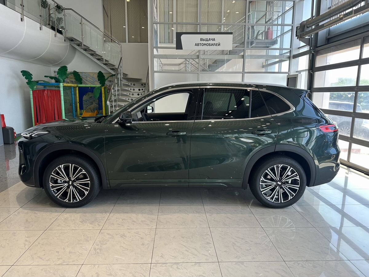 Geely EX5 Гибрид Макс EM-i