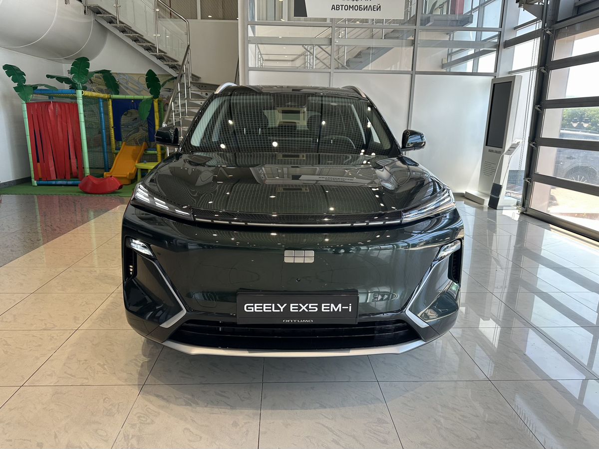Geely EX5 Гибрид Макс EM-i