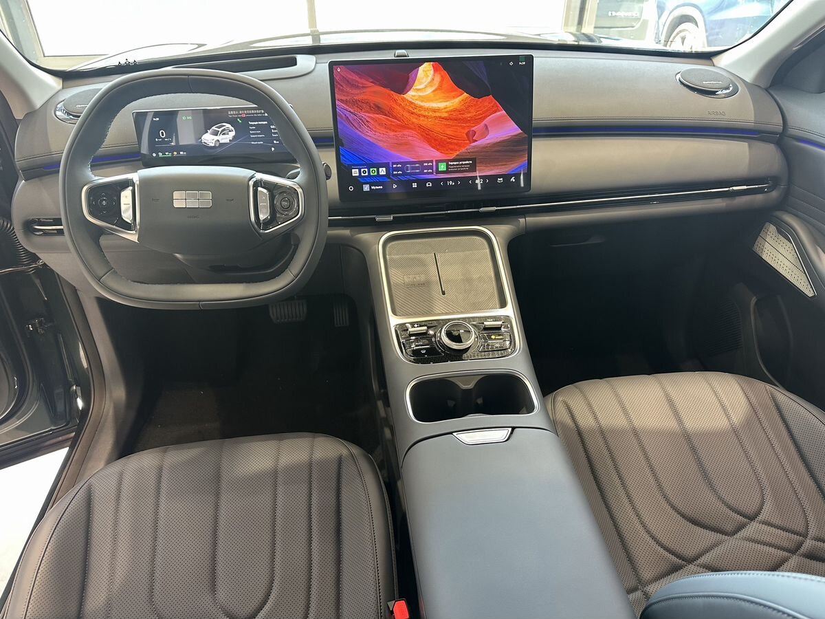 Geely EX5 Гибрид Макс EM-i