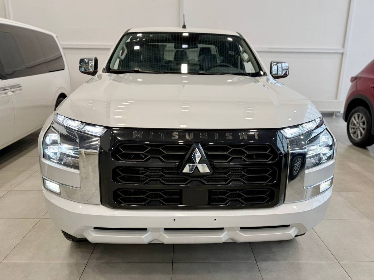 Mitsubishi L200 - фото 2