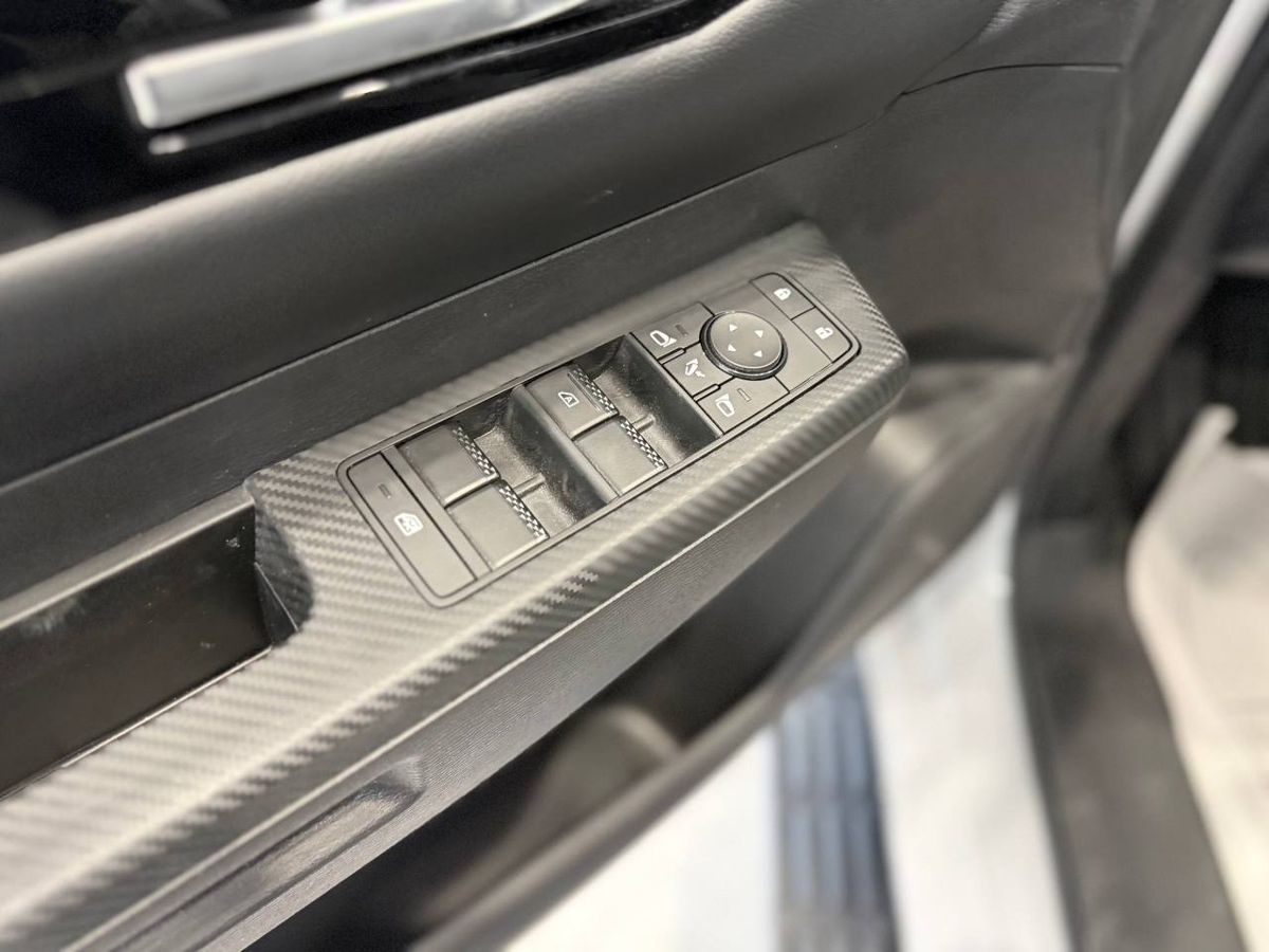 Mitsubishi L200 - фото 10